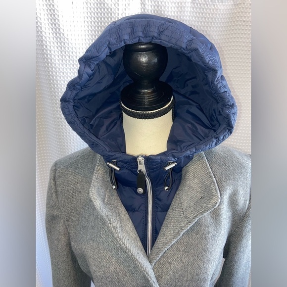 Women’s AKA wool blend gray midi coat with front zip-in bib size medium - Picture 4 of 13